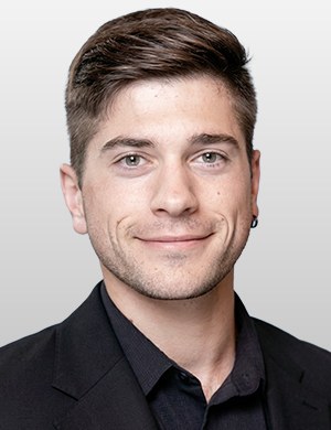 Bora Mutluoglu, close-up